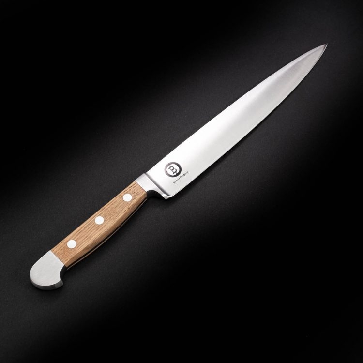 Beefer carving knife Alpha made of barrel oak